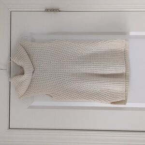 Max Studio - Cowl Neck Sleeveless Sweater